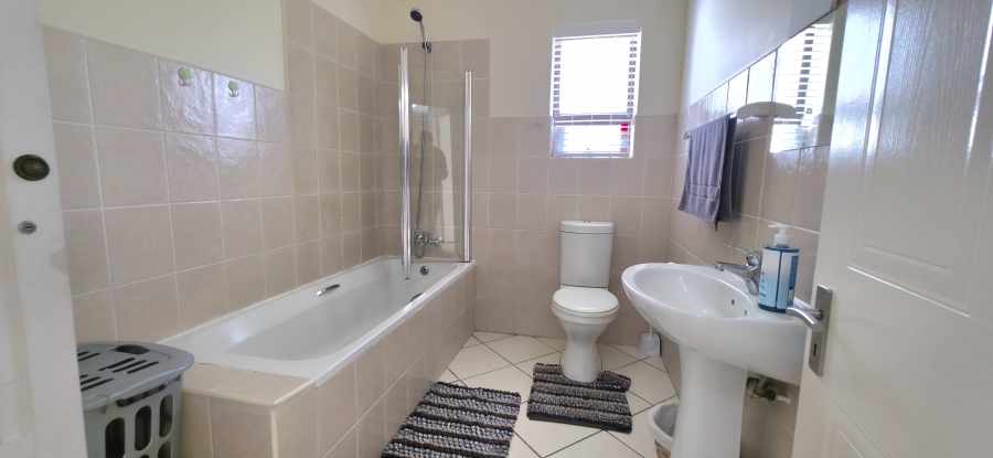 2 Bedroom Property for Sale in Hartenbos Central Western Cape